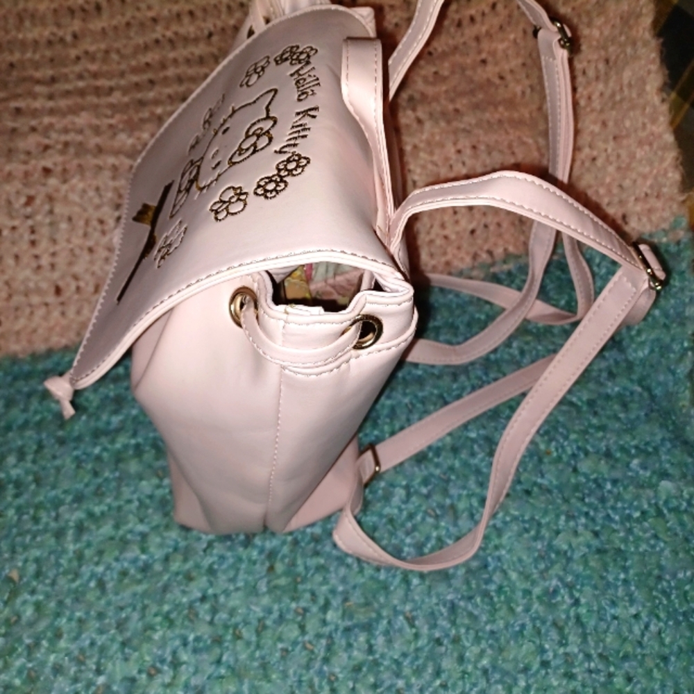 Hello Kitty Mini Backpack Purse - Picture 6 of 7